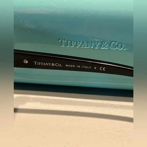 🩵SOLD🩵 Tiffany & Co. Sunglasses - Picture 5 of 8